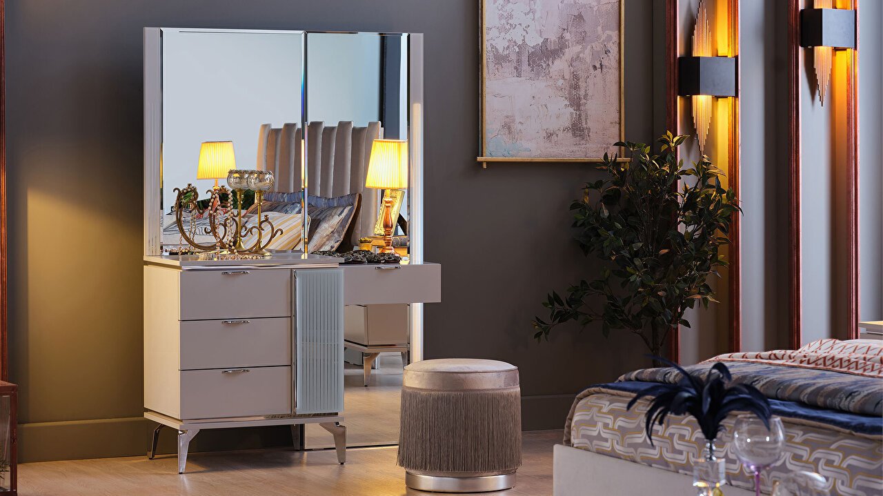 Loretto Bedroom Set 5 doors