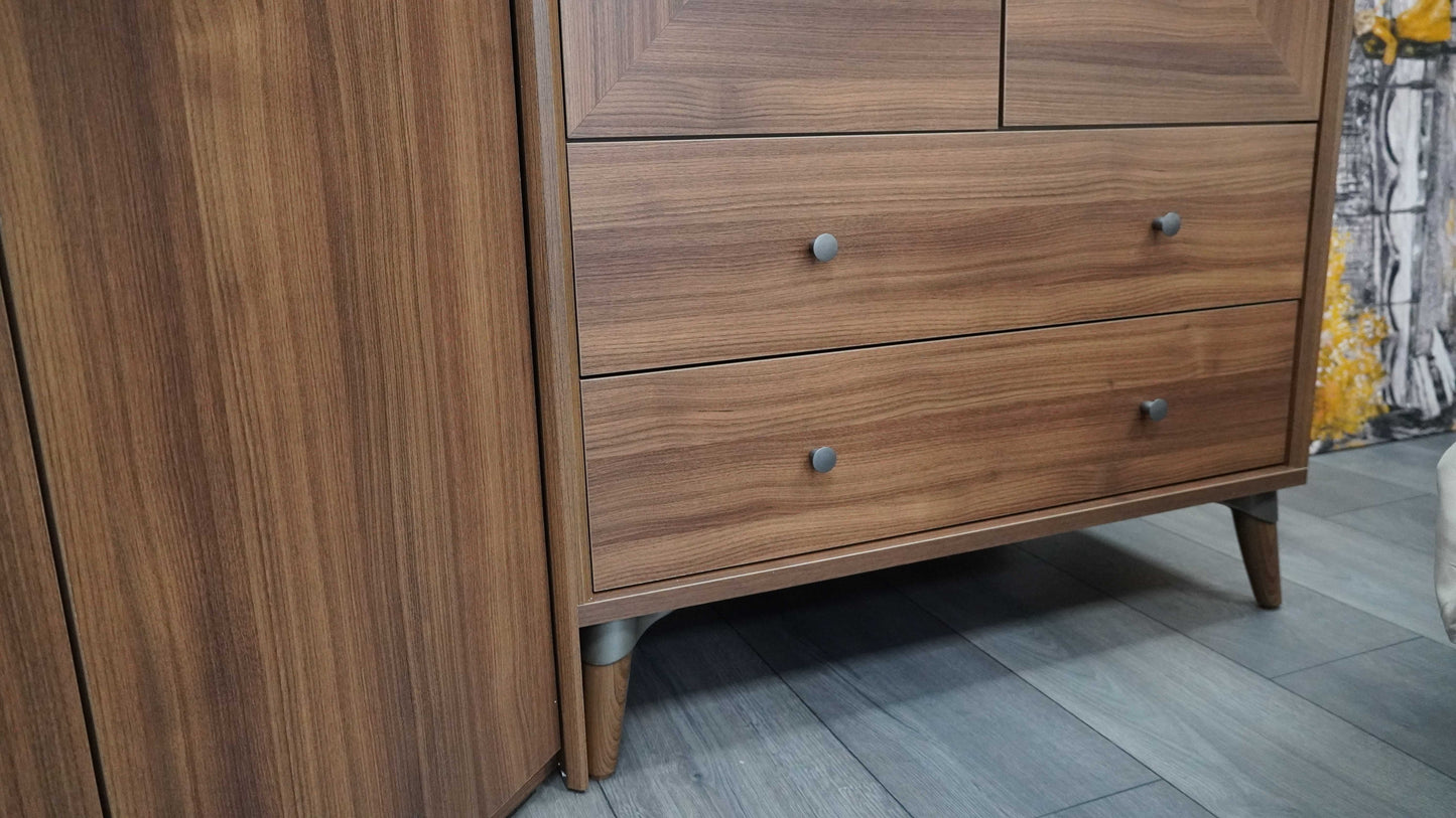 Loren Bedroom Set