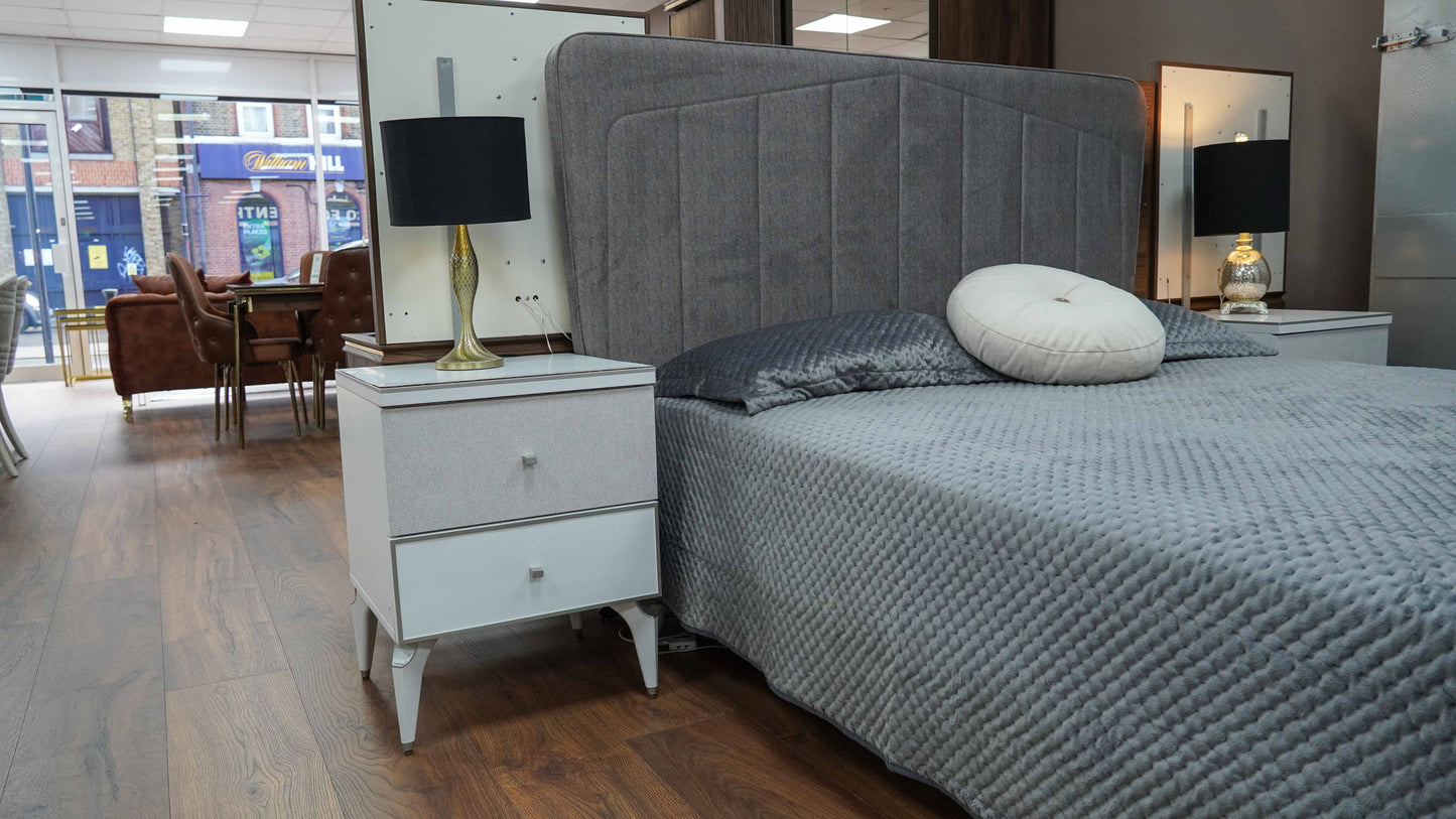 Leny Bedroom Set